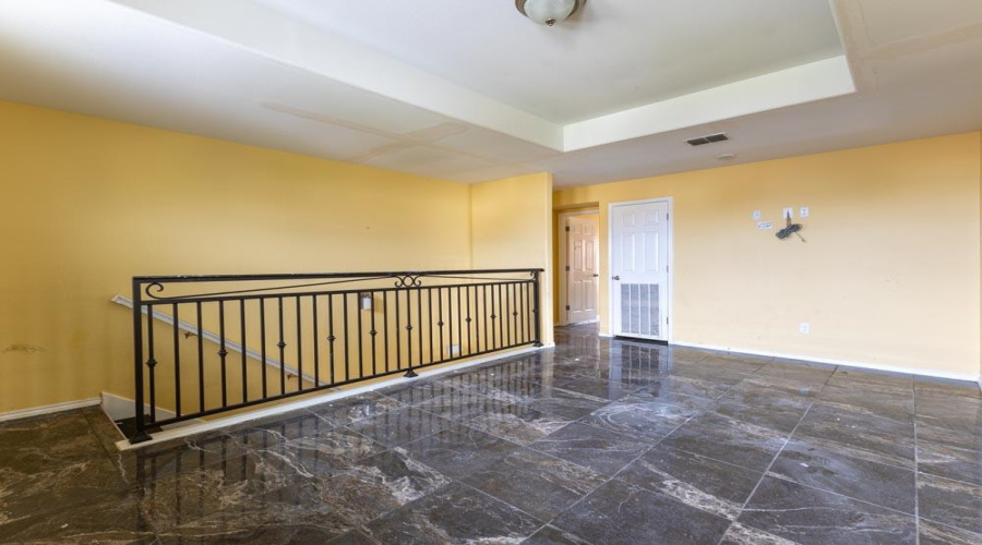 5501 Brava Dr., Laredo, Texas 78046, 5 Bedrooms Bedrooms, 8 Rooms Rooms,2 BathroomsBathrooms,Residential,For Sale,5501 Brava Dr.,20261990