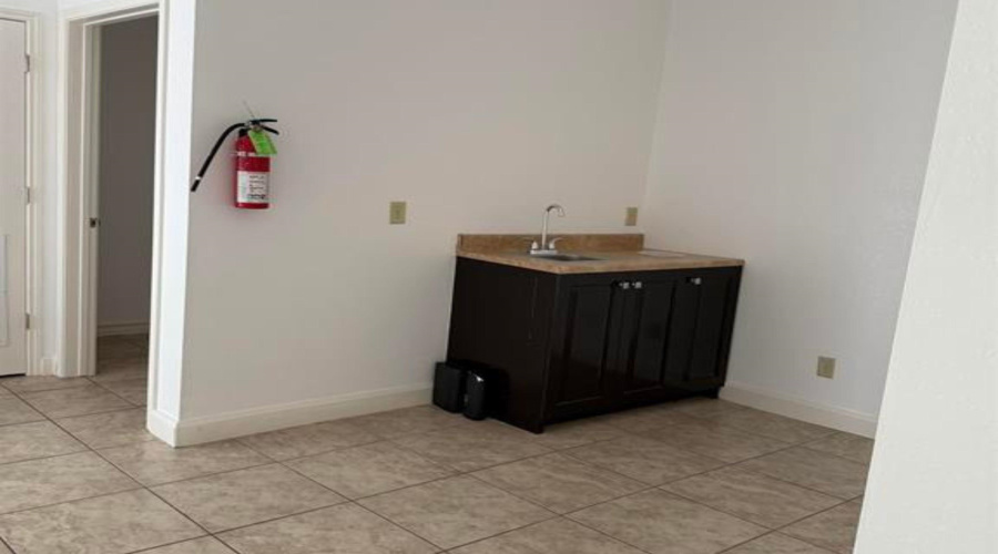 9019 Mines Rd, LAREDO, Texas 78045, 1 Room Rooms,1 BathroomBathrooms,Commercial retail/office,For Rent,9019 Mines Rd,20261995
