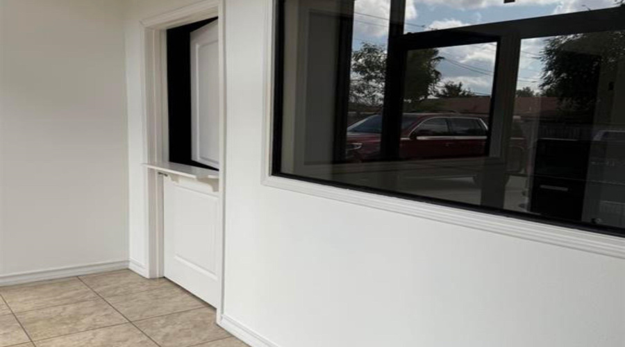 9019 Mines Rd, LAREDO, Texas 78045, 1 Room Rooms,1 BathroomBathrooms,Commercial retail/office,For Rent,9019 Mines Rd,20261995