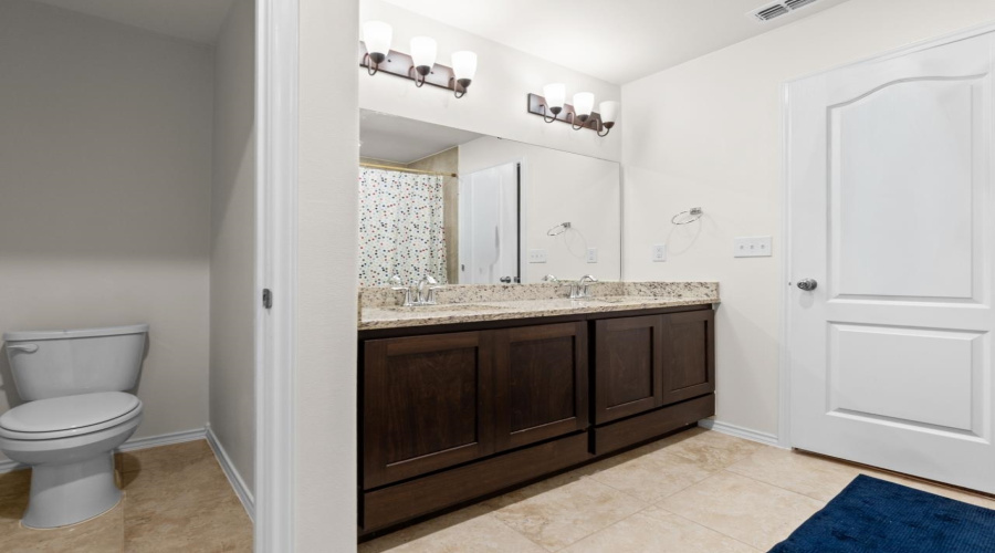 5618 Lone Star Loop, LAREDO, Texas 78046, 3 Bedrooms Bedrooms, 6 Rooms Rooms,2 BathroomsBathrooms,Residential,For Rent,5618 Lone Star Loop,20261991