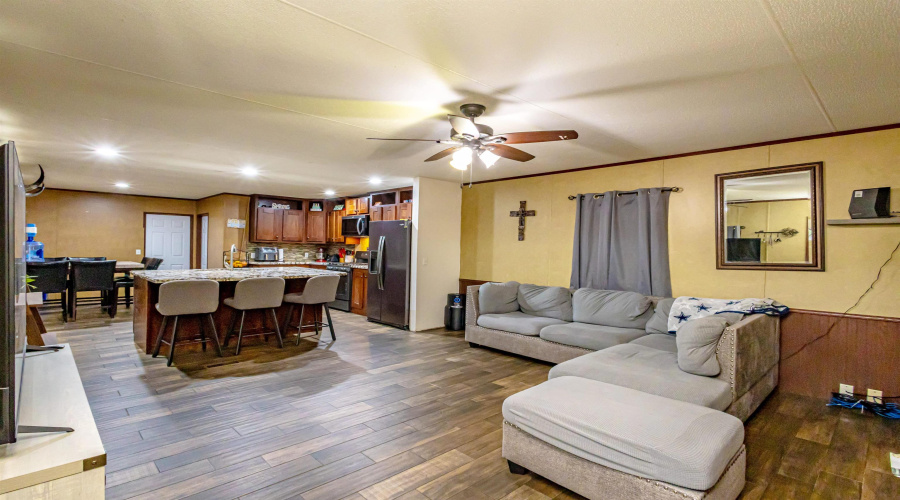 5019 Los Cedros Ln., Laredo, Texas 78046, 3 Bedrooms Bedrooms, 5 Rooms Rooms,2 BathroomsBathrooms,Residential,For Sale,5019 Los Cedros Ln.,20261999