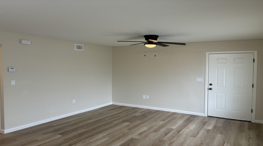705 E Bustamante St, LAREDO, Texas 78041, 2 Bedrooms Bedrooms, 4 Rooms Rooms,1 BathroomBathrooms,Residential,For Rent,705 E Bustamante St,20262001