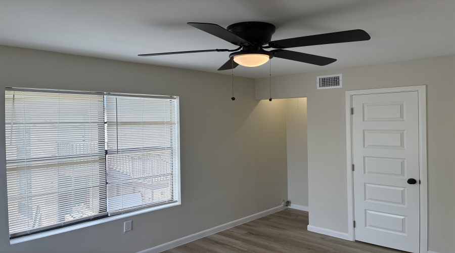 705 E Bustamante St, LAREDO, Texas 78041, 2 Bedrooms Bedrooms, 4 Rooms Rooms,1 BathroomBathrooms,Residential,For Rent,705 E Bustamante St,20262001