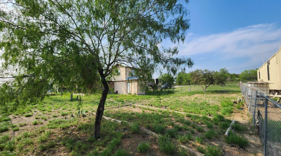 2036 N Siesta Ln, Zapata, Texas 78076, 1 Bedroom Bedrooms, 1 Room Rooms,2 BathroomsBathrooms,Residential,For Sale,2036 N Siesta Ln,20262005