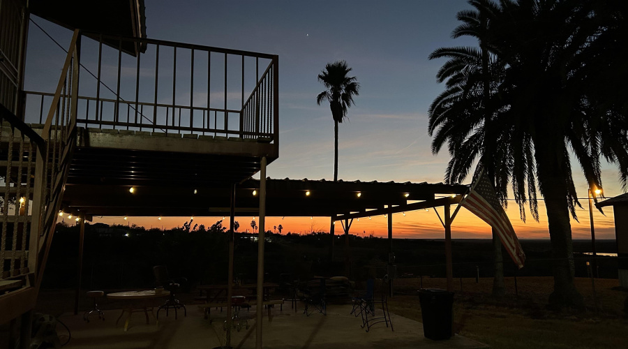 2036 N Siesta Ln, Zapata, Texas 78076, 1 Bedroom Bedrooms, 1 Room Rooms,2 BathroomsBathrooms,Residential,For Sale,2036 N Siesta Ln,20262005