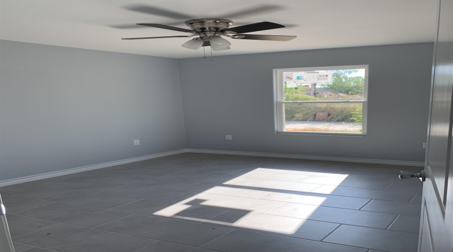 3413 Pine St, Laredo, Texas 78046, 2 Bedrooms Bedrooms, 3 Rooms Rooms,2 BathroomsBathrooms,Residential,For Rent,3413 Pine St,20262015