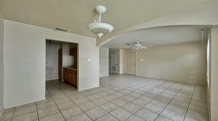 203 Martingale Ln, Laredo, Texas 78041, 2 Bedrooms Bedrooms, 4 Rooms Rooms,2 BathroomsBathrooms,Residential,For Rent,203 Martingale Ln,20262020