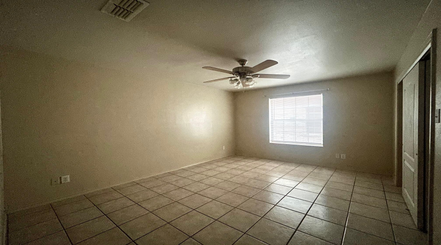 203 Martingale Ln, Laredo, Texas 78041, 2 Bedrooms Bedrooms, 4 Rooms Rooms,2 BathroomsBathrooms,Residential,For Rent,203 Martingale Ln,20262020