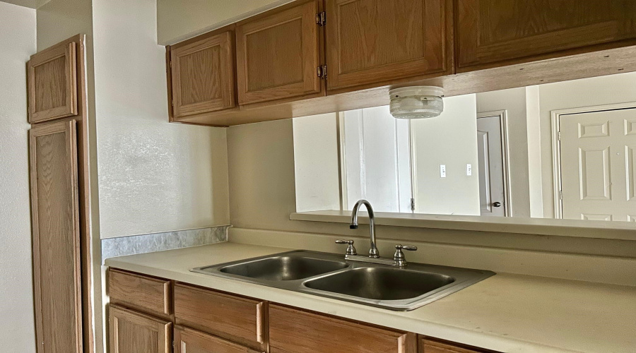 203 Martingale Ln, Laredo, Texas 78041, 2 Bedrooms Bedrooms, 4 Rooms Rooms,2 BathroomsBathrooms,Residential,For Rent,203 Martingale Ln,20262020