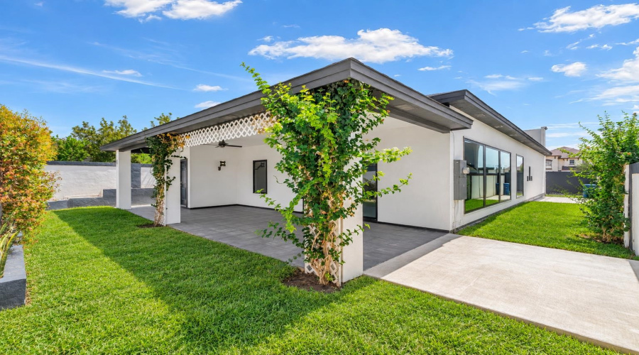 412 Soubirous Rd, Laredo, Texas 78045, 2 Bedrooms Bedrooms, 6 Rooms Rooms,2 BathroomsBathrooms,Residential,For Sale,412 Soubirous Rd,20262023