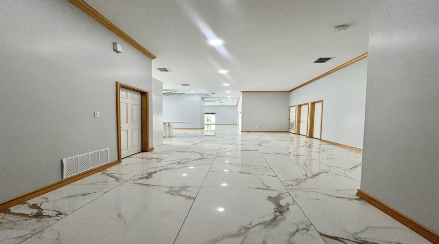 412 Soubirous Rd, Laredo, Texas 78045, 2 Bedrooms Bedrooms, 6 Rooms Rooms,2 BathroomsBathrooms,Residential,For Sale,412 Soubirous Rd,20262023