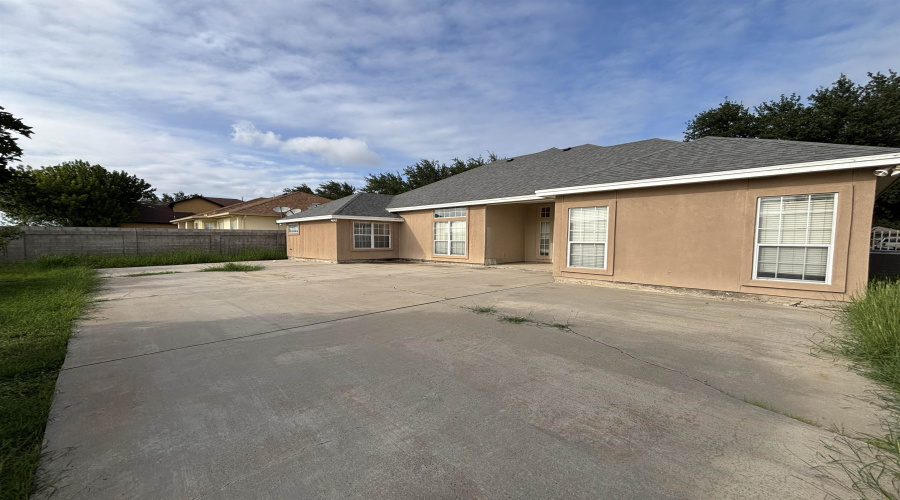 3022 Edgar Allan Poe Lp, Laredo, Texas 78045, 4 Bedrooms Bedrooms, 8 Rooms Rooms,3 BathroomsBathrooms,Residential,For Rent,3022 Edgar Allan Poe Lp,20262027