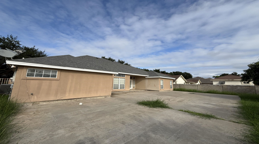 3022 Edgar Allan Poe Lp, Laredo, Texas 78045, 4 Bedrooms Bedrooms, 8 Rooms Rooms,3 BathroomsBathrooms,Residential,For Rent,3022 Edgar Allan Poe Lp,20262027