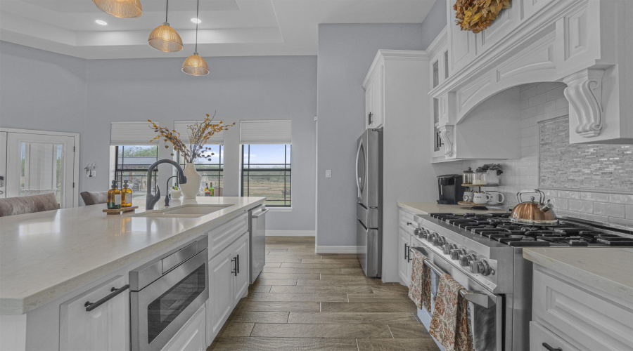 305 Cardinal St., ZAPATA, Texas 78076, 3 Bedrooms Bedrooms, 5 Rooms Rooms,3 BathroomsBathrooms,Residential,For Sale,305 Cardinal St.,20262028