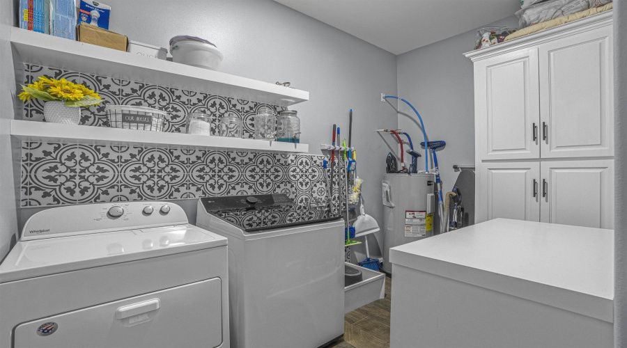 305 Cardinal St., ZAPATA, Texas 78076, 3 Bedrooms Bedrooms, 5 Rooms Rooms,3 BathroomsBathrooms,Residential,For Sale,305 Cardinal St.,20262028