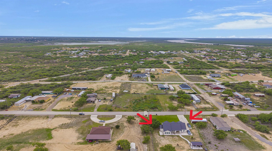 305 Cardinal St., ZAPATA, Texas 78076, 3 Bedrooms Bedrooms, 5 Rooms Rooms,3 BathroomsBathrooms,Residential,For Sale,305 Cardinal St.,20262028
