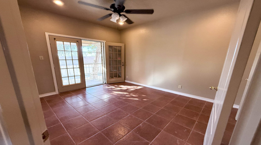 1401 Gustavus St, Laredo, Texas 78040, 2 Bedrooms Bedrooms, 4 Rooms Rooms,1 BathroomBathrooms,Residential,For Sale,1401 Gustavus St,20262029