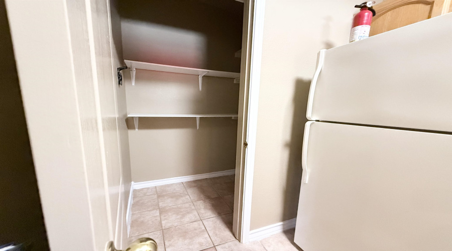 1401 Gustavus St, Laredo, Texas 78040, 2 Bedrooms Bedrooms, 4 Rooms Rooms,1 BathroomBathrooms,Residential,For Sale,1401 Gustavus St,20262029