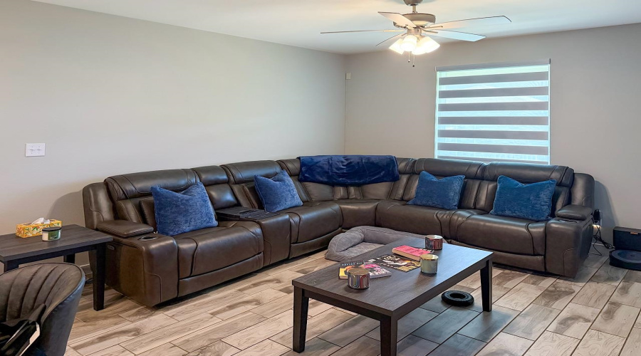 1603 Ocaso Dr., Laredo, Texas 78045, 4 Bedrooms Bedrooms, 7 Rooms Rooms,3 BathroomsBathrooms,Residential,For Rent,1603 Ocaso Dr.,20262030