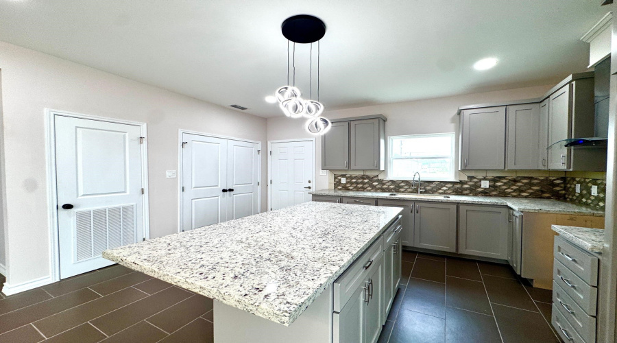 709 Palo De Rosa Loop, LAREDO, Texas 78043, 3 Bedrooms Bedrooms, 5 Rooms Rooms,2 BathroomsBathrooms,Residential,For Sale,709 Palo De Rosa Loop,20262031
