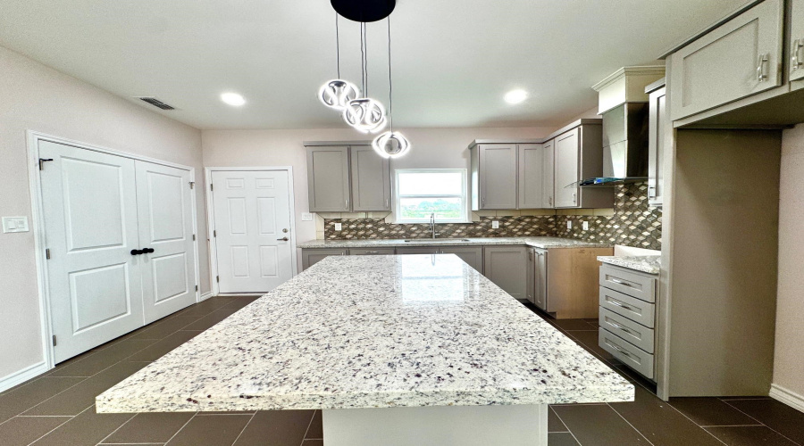 709 Palo De Rosa Loop, LAREDO, Texas 78043, 3 Bedrooms Bedrooms, 5 Rooms Rooms,2 BathroomsBathrooms,Residential,For Sale,709 Palo De Rosa Loop,20262031