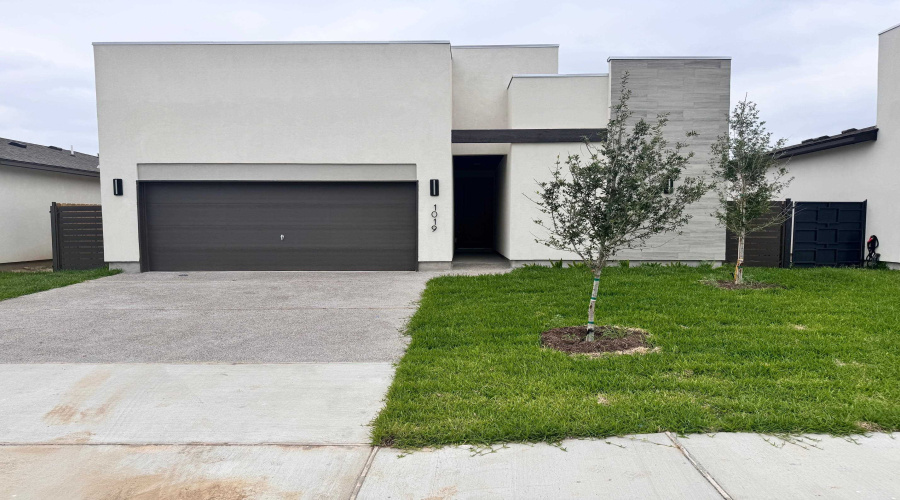 1019 Amezquita Dr., LAREDO, Texas 78045, 4 Bedrooms Bedrooms, 7 Rooms Rooms,2 BathroomsBathrooms,Residential,For Rent,1019 Amezquita Dr.,20262033