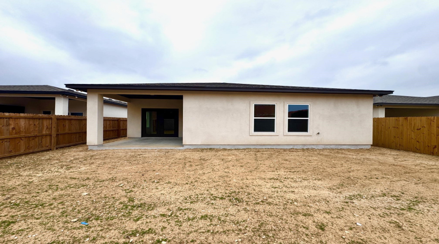 1019 Amezquita Dr., LAREDO, Texas 78045, 4 Bedrooms Bedrooms, 7 Rooms Rooms,2 BathroomsBathrooms,Residential,For Rent,1019 Amezquita Dr.,20262033