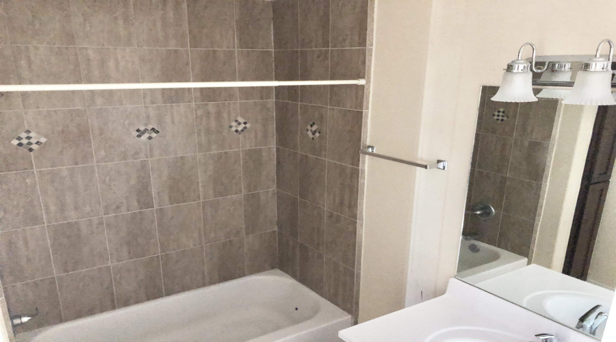 4246 Dorel Dr, Laredo, Texas 78043, 2 Bedrooms Bedrooms, 5 Rooms Rooms,2 BathroomsBathrooms,Residential,For Rent,4246 Dorel Dr,20262034