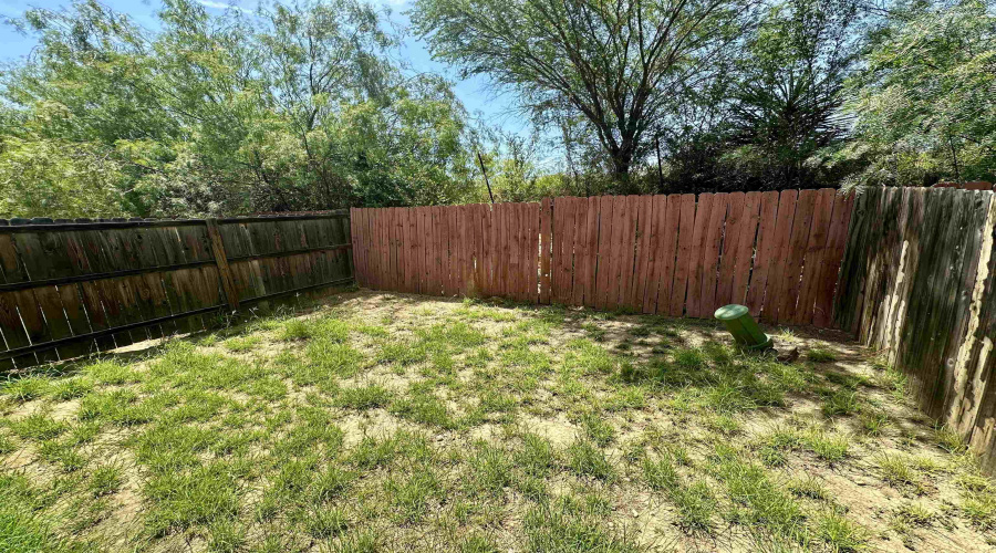 4246 Dorel Dr, Laredo, Texas 78043, 2 Bedrooms Bedrooms, 5 Rooms Rooms,2 BathroomsBathrooms,Residential,For Rent,4246 Dorel Dr,20262034