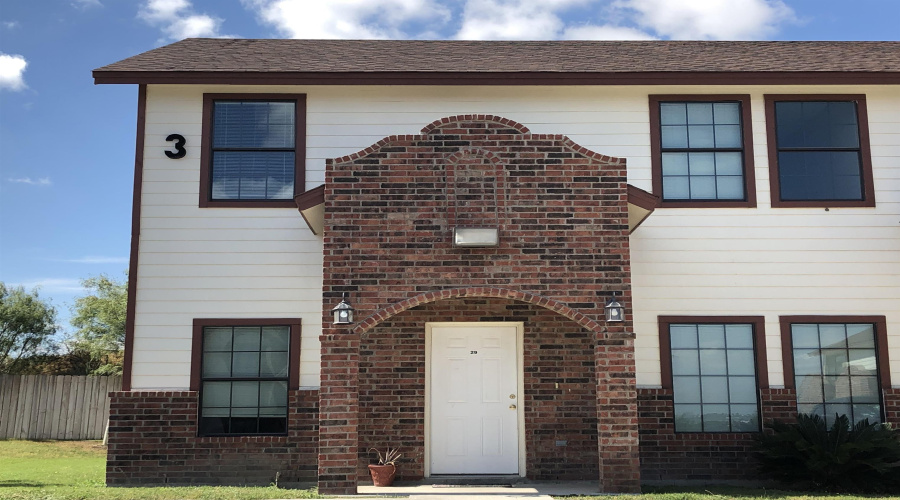 4246 Dorel Dr, Laredo, Texas 78043, 2 Bedrooms Bedrooms, 5 Rooms Rooms,2 BathroomsBathrooms,Residential,For Rent,4246 Dorel Dr,20262034