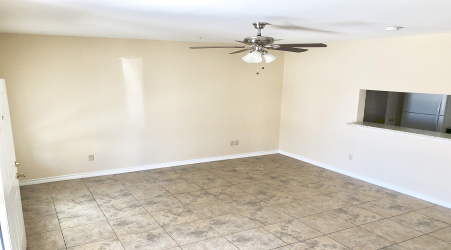 4246 Dorel Dr, Laredo, Texas 78043, 2 Bedrooms Bedrooms, 5 Rooms Rooms,2 BathroomsBathrooms,Residential,For Rent,4246 Dorel Dr,20262034