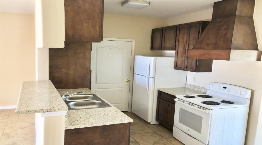 4246 Dorel Dr, Laredo, Texas 78043, 2 Bedrooms Bedrooms, 5 Rooms Rooms,2 BathroomsBathrooms,Residential,For Rent,4246 Dorel Dr,20262034