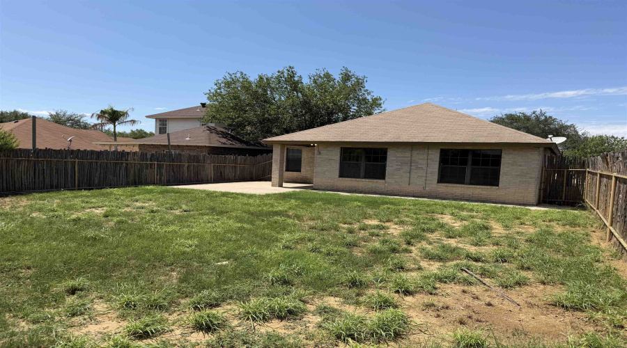 1513 Sweden Ln, Laredo, Texas 78045, 3 Bedrooms Bedrooms, 5 Rooms Rooms,2 BathroomsBathrooms,Residential,For Rent,1513 Sweden Ln,20262037