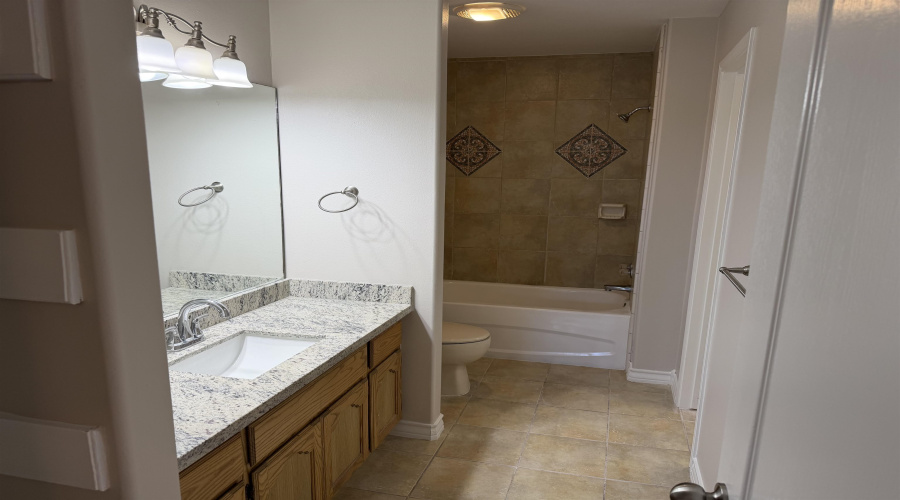 1513 Sweden Ln, Laredo, Texas 78045, 3 Bedrooms Bedrooms, 5 Rooms Rooms,2 BathroomsBathrooms,Residential,For Rent,1513 Sweden Ln,20262037