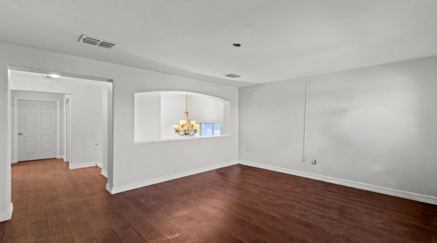 2106 Mallorca Dr, LAREDO, Texas 78046, 3 Bedrooms Bedrooms, 8 Rooms Rooms,3 BathroomsBathrooms,Residential,For Sale,2106 Mallorca Dr,20262038