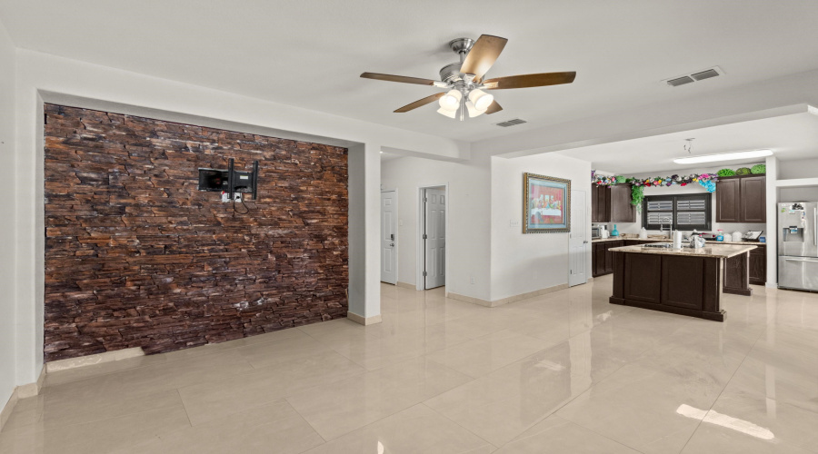 2106 Mallorca Dr, LAREDO, Texas 78046, 3 Bedrooms Bedrooms, 8 Rooms Rooms,3 BathroomsBathrooms,Residential,For Sale,2106 Mallorca Dr,20262038