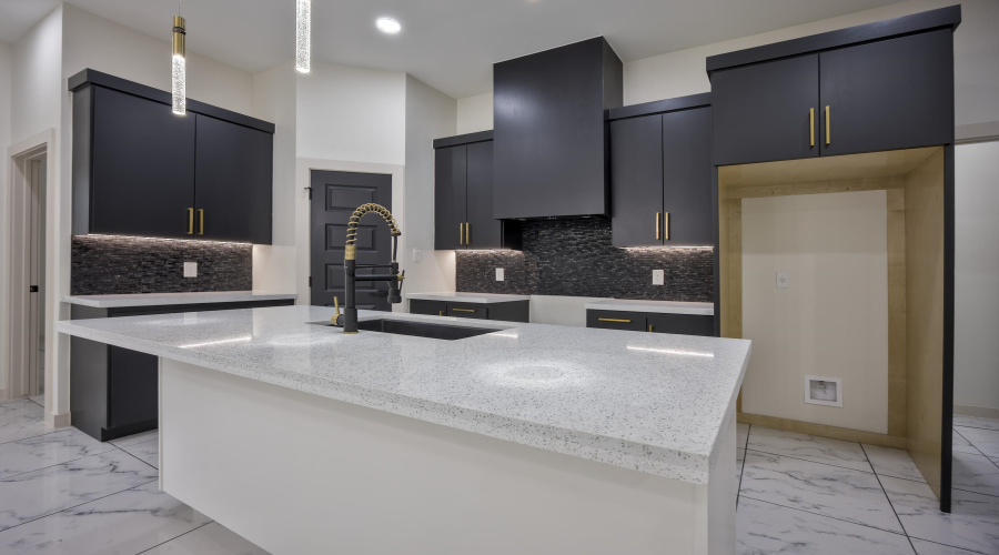 2914 Coventry Dr., LAREDO, Texas 78046, 3 Bedrooms Bedrooms, 5 Rooms Rooms,2 BathroomsBathrooms,Residential,For Sale,2914 Coventry Dr.,20262040