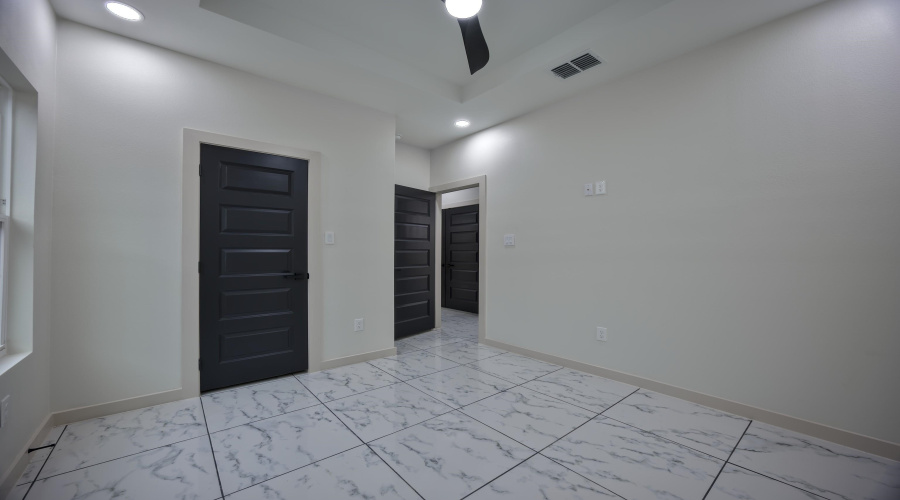 2914 Coventry Dr., LAREDO, Texas 78046, 3 Bedrooms Bedrooms, 5 Rooms Rooms,2 BathroomsBathrooms,Residential,For Sale,2914 Coventry Dr.,20262040
