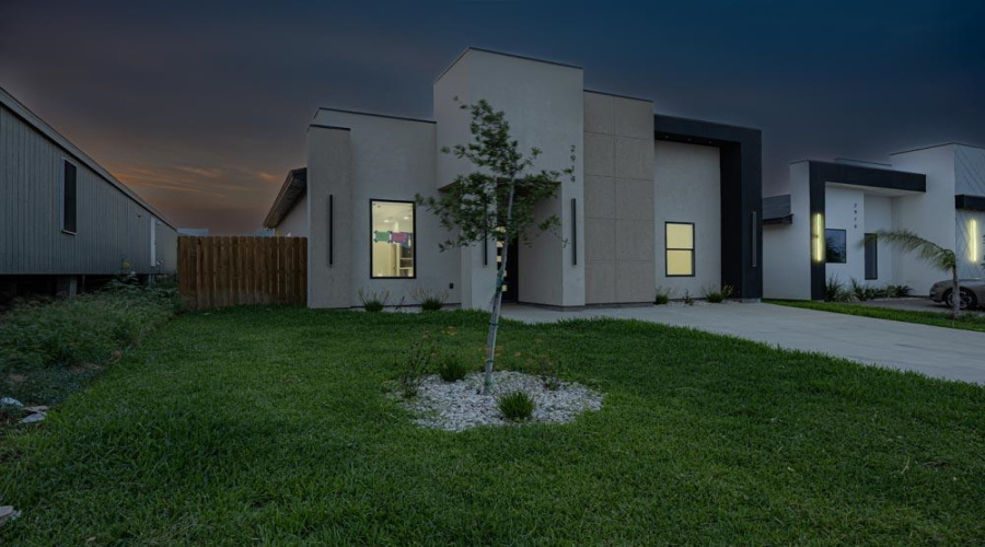2914 Coventry Dr., LAREDO, Texas 78046, 3 Bedrooms Bedrooms, 5 Rooms Rooms,2 BathroomsBathrooms,Residential,For Sale,2914 Coventry Dr.,20262040