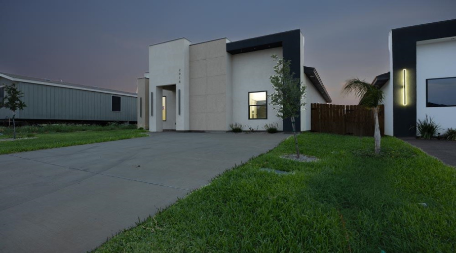 2914 Coventry Dr., LAREDO, Texas 78046, 3 Bedrooms Bedrooms, 5 Rooms Rooms,2 BathroomsBathrooms,Residential,For Sale,2914 Coventry Dr.,20262040