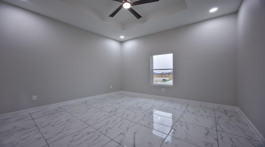 2918 Coventry Dr., LAREDO, Texas 78046, 3 Bedrooms Bedrooms, 5 Rooms Rooms,2 BathroomsBathrooms,Residential,For Sale,2918 Coventry Dr.,20262041