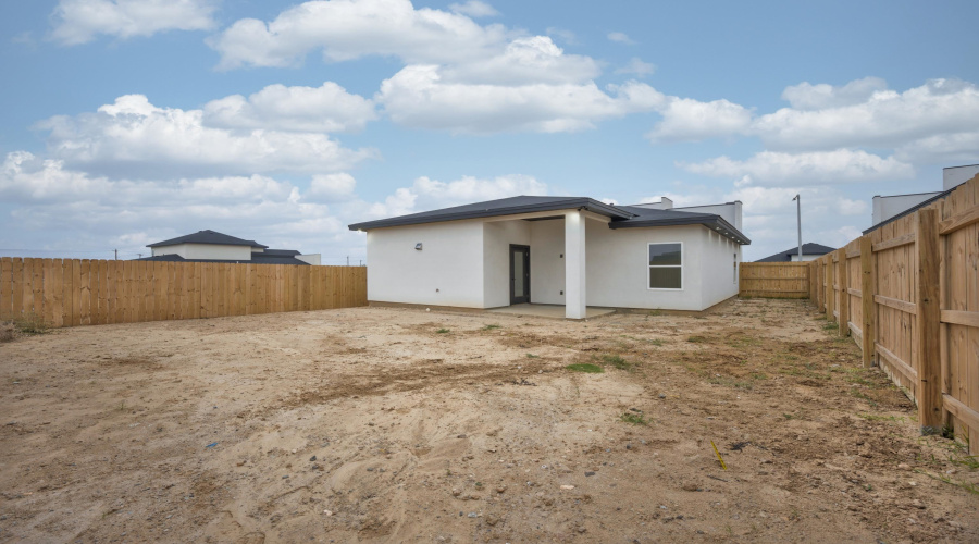 2918 Coventry Dr., LAREDO, Texas 78046, 3 Bedrooms Bedrooms, 5 Rooms Rooms,2 BathroomsBathrooms,Residential,For Sale,2918 Coventry Dr.,20262041