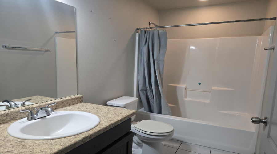 3711 Santos Morales, Laredo, Texas 99997-8046, 3 Bedrooms Bedrooms, 5 Rooms Rooms,2 BathroomsBathrooms,Residential,For Rent,3711 Santos Morales,20262042