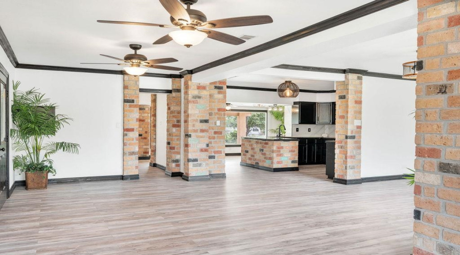 1902 Carla St, Zapata, Texas 78076, 5 Bedrooms Bedrooms, 7 Rooms Rooms,3 BathroomsBathrooms,Residential,For Sale,1902 Carla St,20262045
