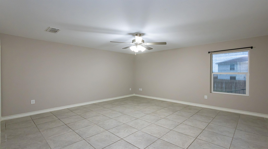 2203 Durazno Ct., Laredo, Texas 78046, 4 Bedrooms Bedrooms, 6 Rooms Rooms,2 BathroomsBathrooms,Residential,For Sale,2203 Durazno Ct.,20262047