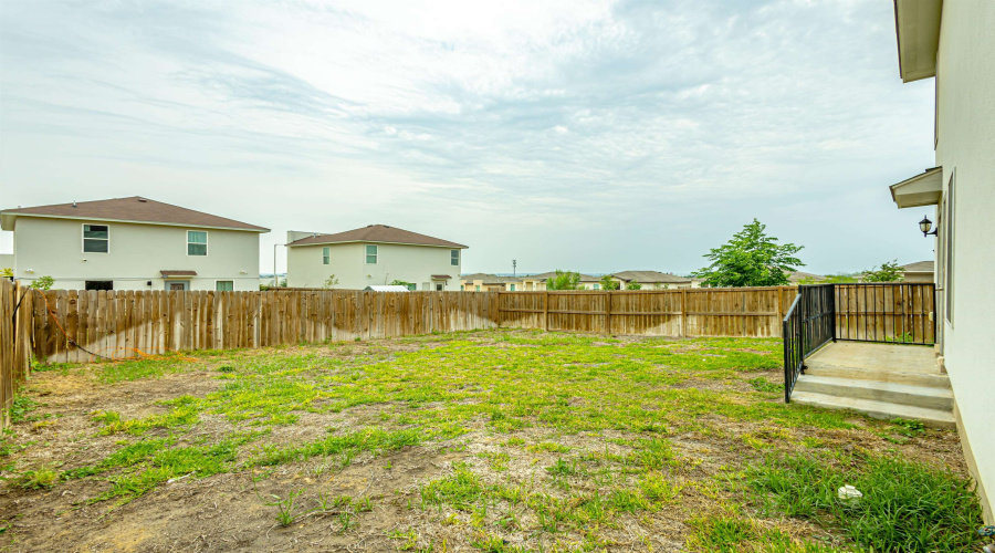 2203 Durazno Ct., Laredo, Texas 78046, 4 Bedrooms Bedrooms, 6 Rooms Rooms,2 BathroomsBathrooms,Residential,For Sale,2203 Durazno Ct.,20262047