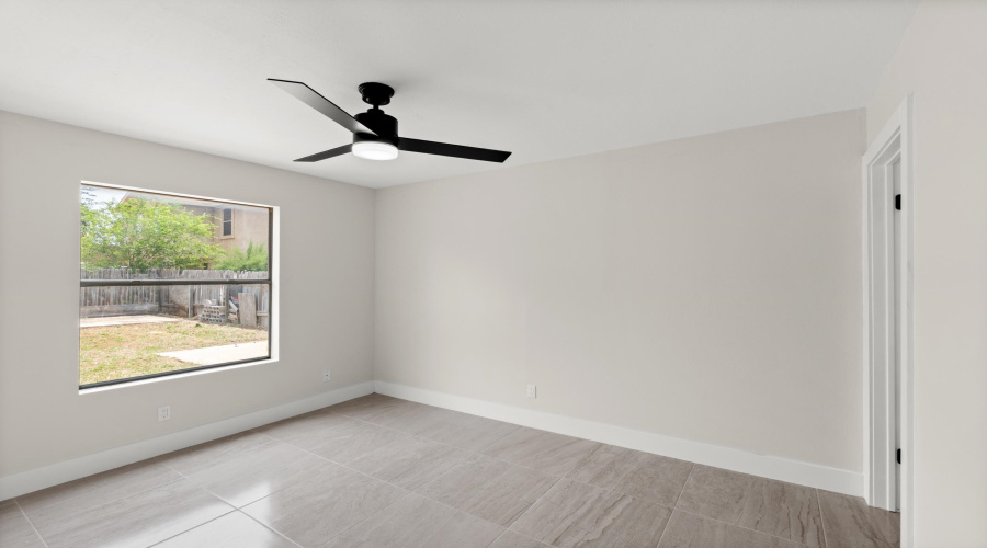 813 Deer Ln, Laredo, Texas 78045, 3 Bedrooms Bedrooms, 5 Rooms Rooms,2 BathroomsBathrooms,Residential,For Sale,813 Deer Ln,20262049