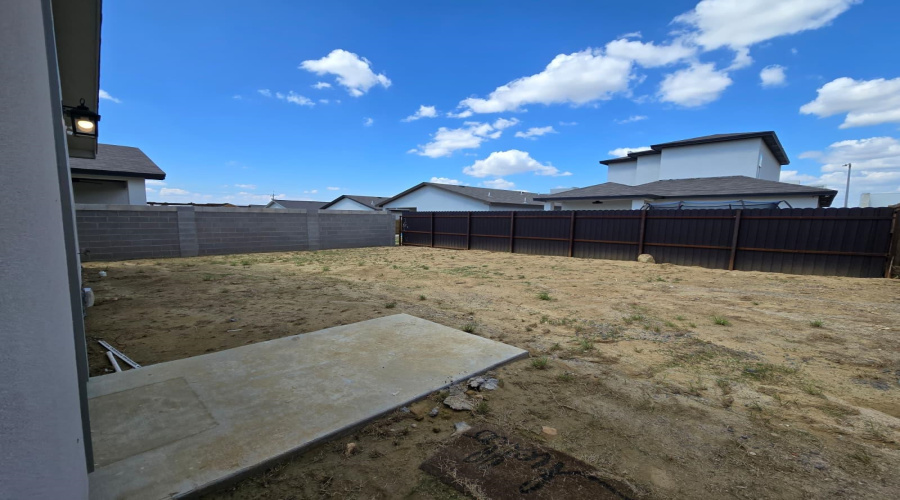 1612 Cordova Dr., Laredo, Texas 78046, 3 Bedrooms Bedrooms, 5 Rooms Rooms,2 BathroomsBathrooms,Residential,For Rent,1612 Cordova Dr.,20262050