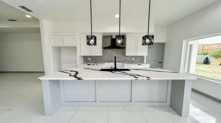 5408 Raven Dr., Laredo, Texas 78046, 3 Bedrooms Bedrooms, 6 Rooms Rooms,3 BathroomsBathrooms,Residential,For Sale,5408 Raven Dr.,20262052