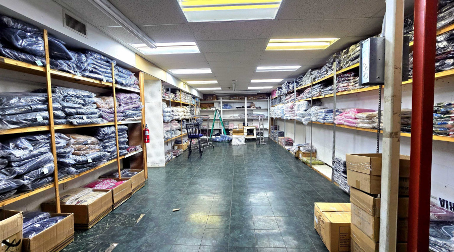 1309 Grant St, Laredo, Texas 78040, ,2 BathroomsBathrooms,Commercial retail/office,For Sale,1309 Grant St,20262056